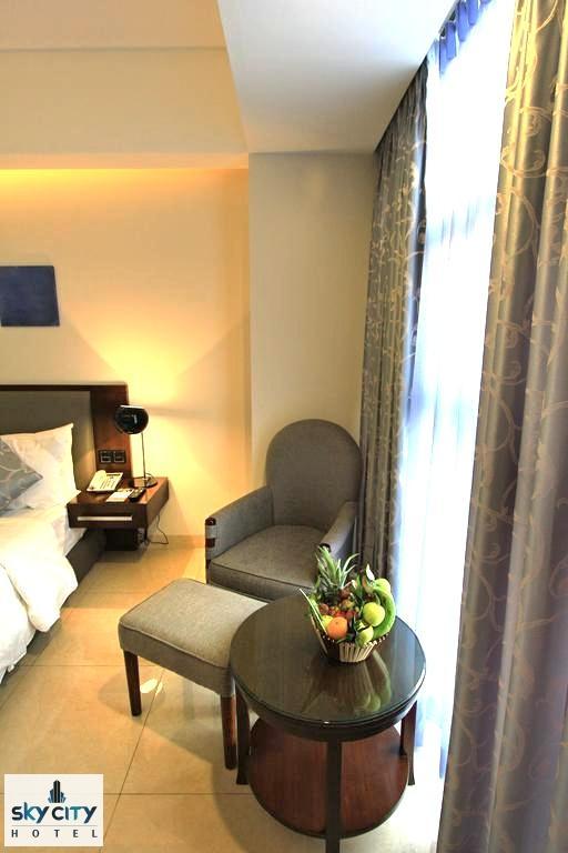 Sky City Hotel Дакка Екстер'єр фото